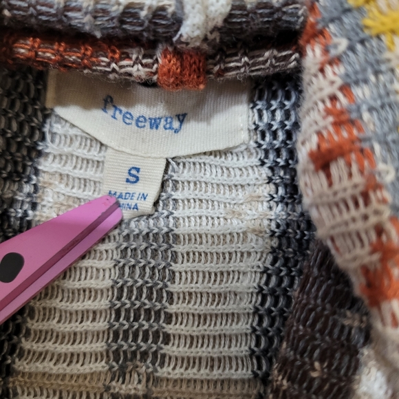 Freeway Patterned Open Cardigan - Picture 3 of 6